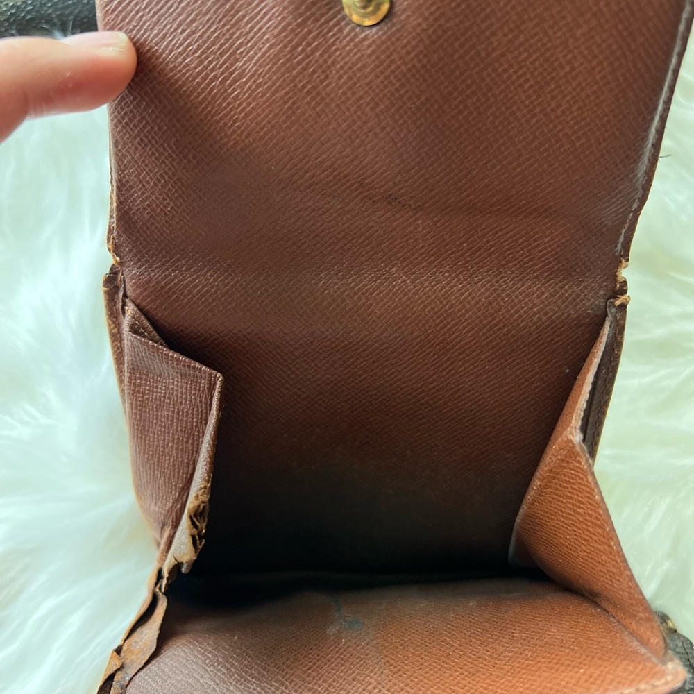 Authentic Louis Vuitton Wallets - image 5